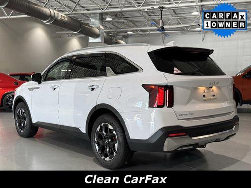 2025 Kia Sorento S
