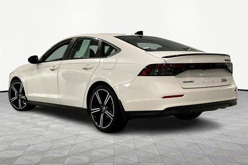 Platinum White Pearl 2023 Honda Accord Hybrid Sport