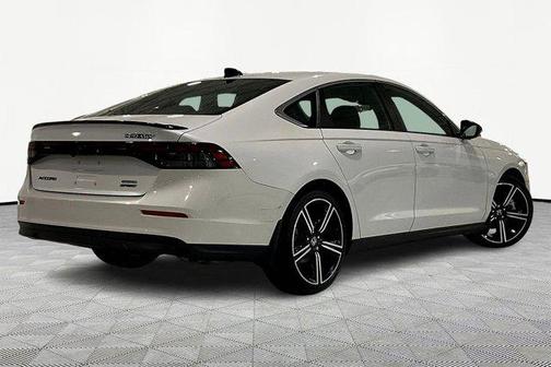 Platinum White Pearl 2023 Honda Accord Hybrid Sport