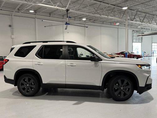 2025 Honda Pilot Sport