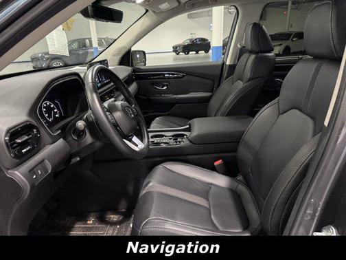 2025 Honda Pilot Touring 8-Passenger