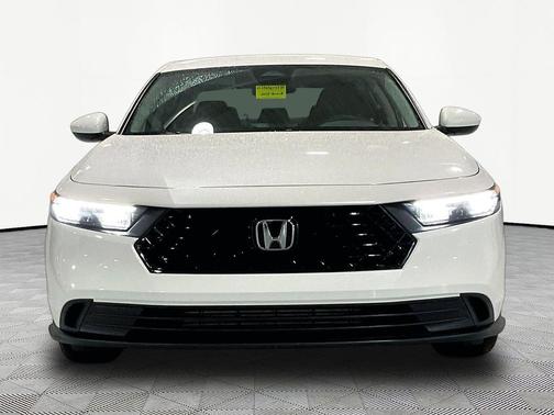 Platinum White Pearl 2025 Honda Accord LX 1.5T