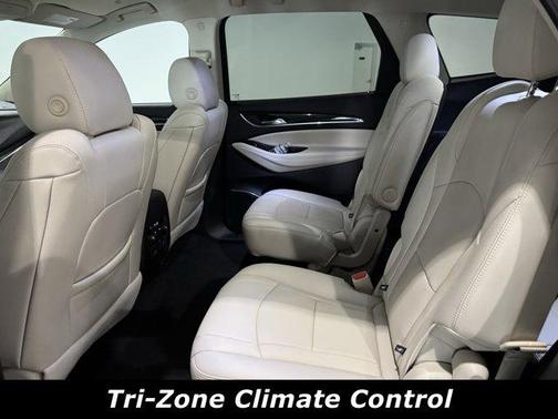 2024 Buick Enclave Essence FWD