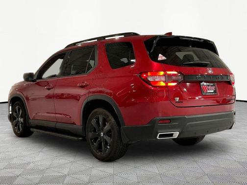 Radiant Red Metallic II 2025 Honda Pilot Black Edition