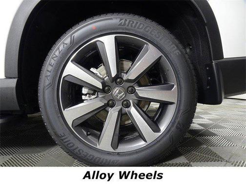 2025 Honda Pilot Touring 8-Passenger