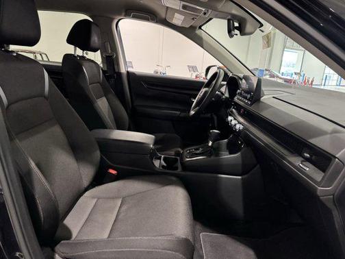 2025 Honda CR-V LX AWD