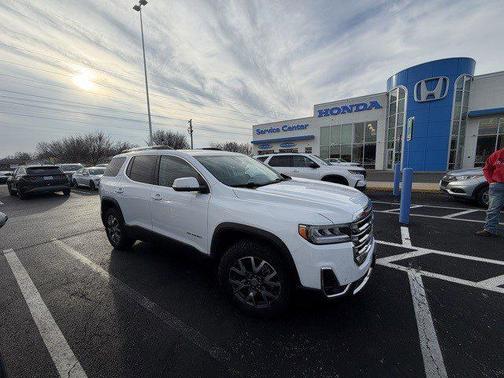 2023 GMC Acadia AWD SLT