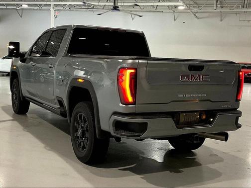 Sterling Metallic 2024 GMC Sierra 2500 AT4