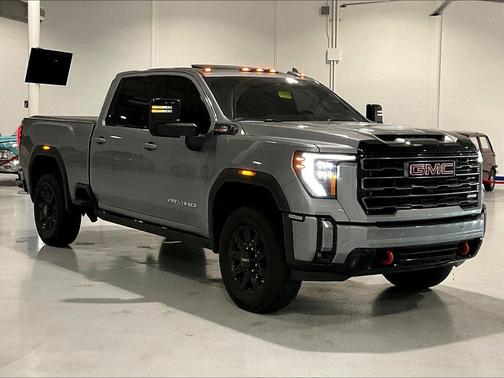 Sterling Metallic 2024 GMC Sierra 2500 AT4
