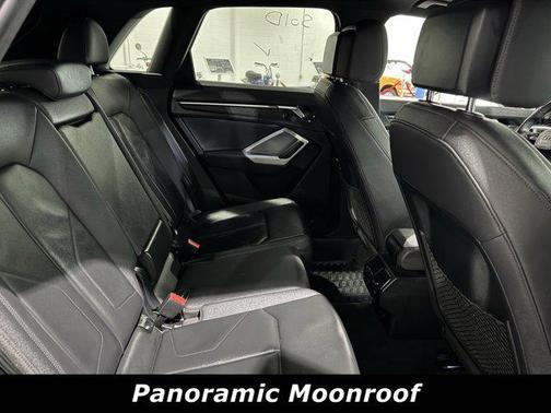 2021 Audi Q3 45 S line Premium