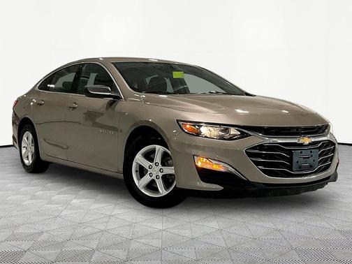 Mineral Gray Metallic 2022 Chevrolet Malibu 1LS