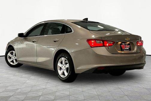 Mineral Gray Metallic 2022 Chevrolet Malibu 1LS