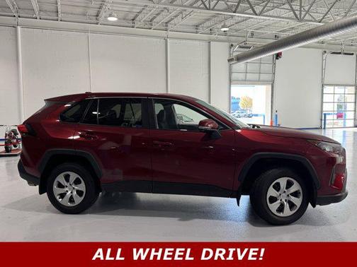 2022 Toyota RAV4 LE