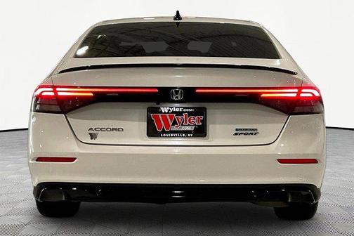 Platinum White Pearl 2024 Honda Accord Hybrid Sport-L
