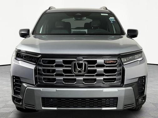 Solar Silver Metallic 2026 Honda Pilot TrailSport