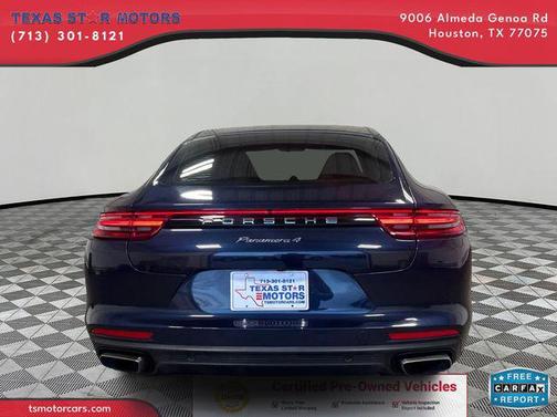 2018 Porsche Panamera 4