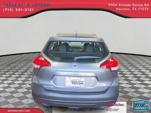 2019 Nissan Kicks S