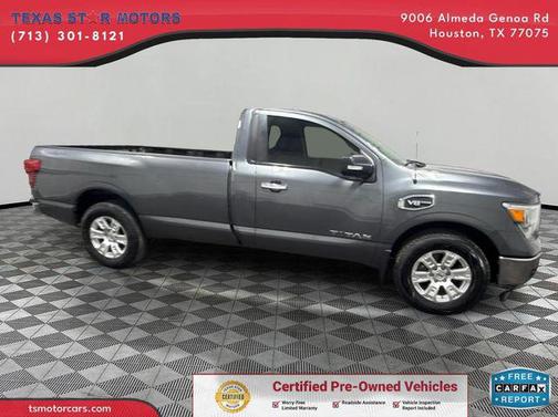 2017 Nissan Titan SV