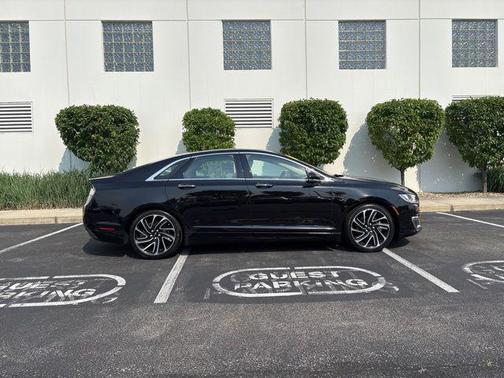 2020 Lincoln MKZ Standard