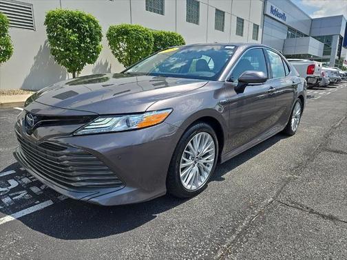 2018 Toyota Camry Hybrid XLE