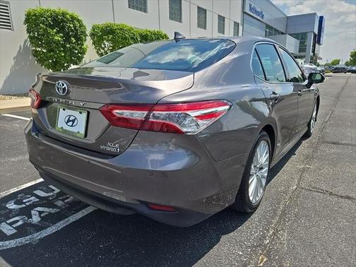 2018 Toyota Camry Hybrid XLE
