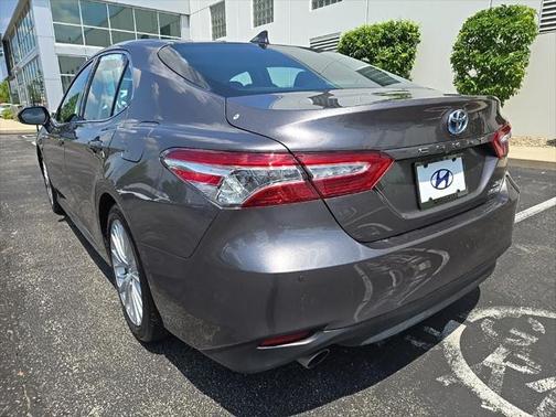 2018 Toyota Camry Hybrid XLE