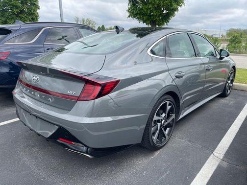 2022 Hyundai SONATA SEL Plus