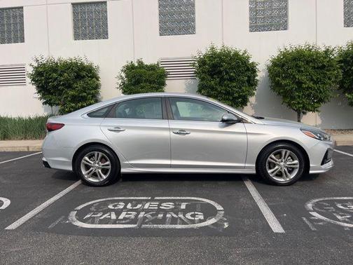2018 Hyundai SONATA SEL