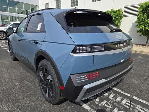2025 Hyundai IONIQ 5 SEL