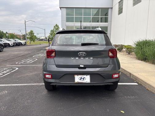 2025 Hyundai VENUE Limited