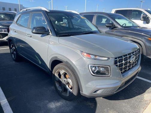 2022 Hyundai VENUE Limited