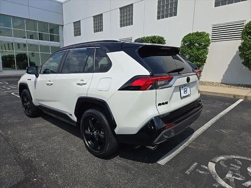 2019 Toyota RAV4 Hybrid SE