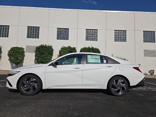 2025 Hyundai ELANTRA Sport