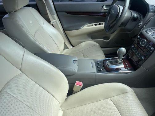 2013 INFINITI G37x Base