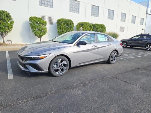 2025 Hyundai ELANTRA Sport