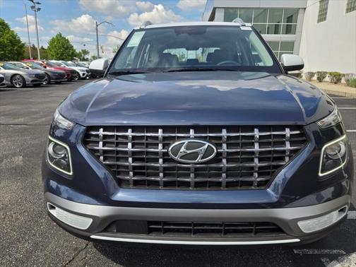 2025 Hyundai VENUE Limited