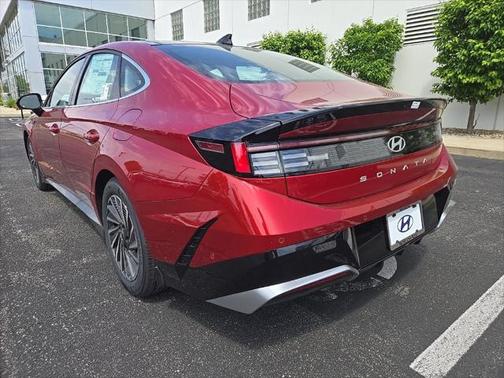 2025 Hyundai SONATA Hybrid Limited