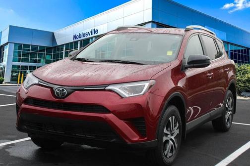 Photo 1 of 27 of 2018 Toyota RAV4 LE