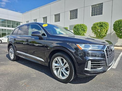 2020 Audi Q7 55 Premium Plus
