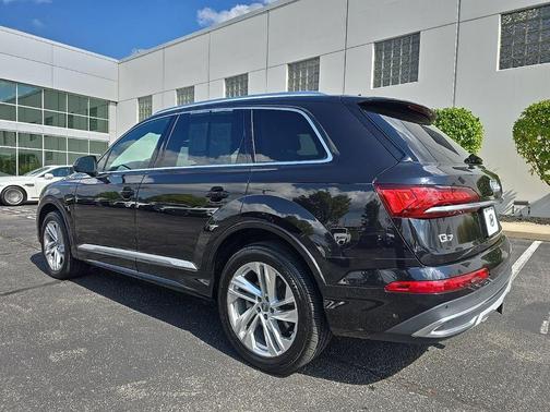 2020 Audi Q7 55 Premium Plus