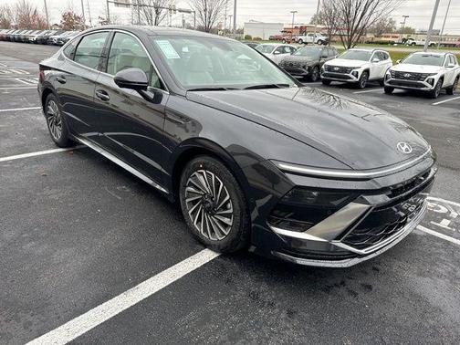 2025 Hyundai SONATA Hybrid Limited