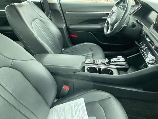 2021 Hyundai SONATA Limited