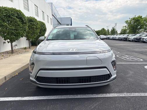 2025 Hyundai KONA EV SEL