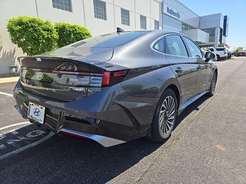 2025 Hyundai SONATA Hybrid Limited
