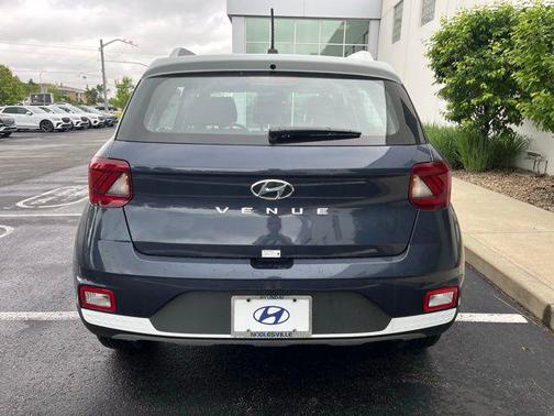 2025 Hyundai VENUE Limited