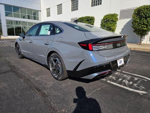 2026 Hyundai SONATA SEL