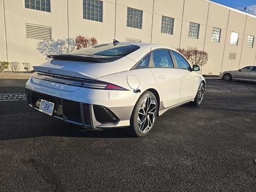 2025 Hyundai IONIQ 6 SEL