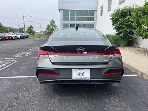 2025 Hyundai ELANTRA HEV Blue