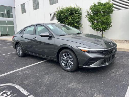 2025 Hyundai ELANTRA HEV Blue