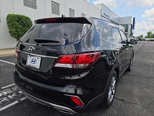 2018 Hyundai SANTA FE SE